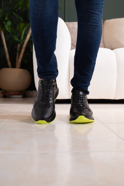TENIS PARA HOMBRE EN CUERO NEGRO X VERDE NEON REF: D 12 IBIZA