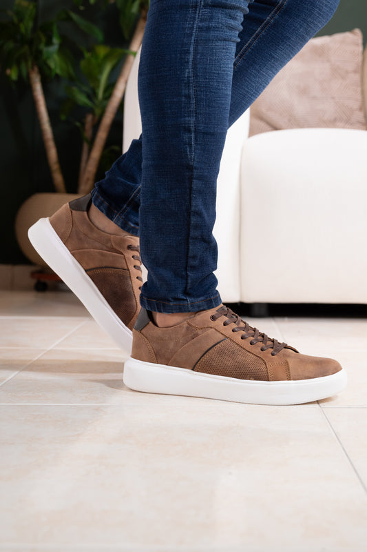 TENIS PARA HOMBRE EN CUERO RUSTICO X BLANCO REF: SIDNEY 3220