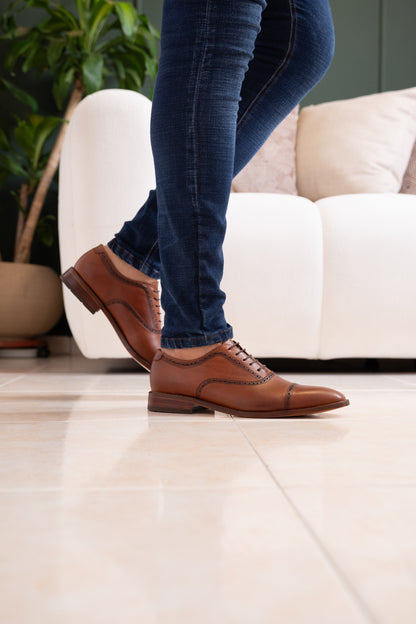 ZAPATO ELEGANTE EN CUERO CAFE  PARA HOMBRE / REF: 403