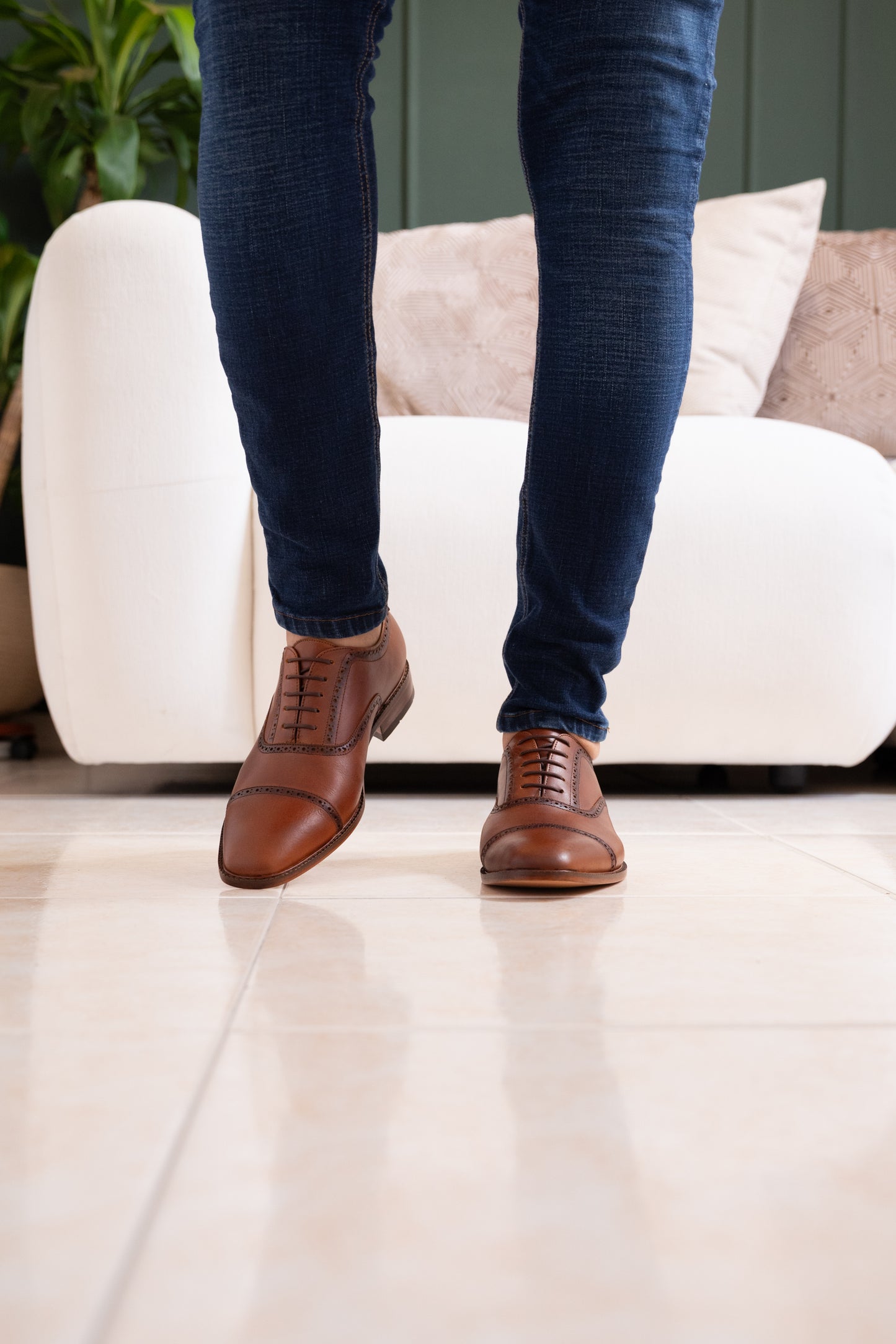 ZAPATO ELEGANTE EN CUERO CAFE  PARA HOMBRE / REF: 403