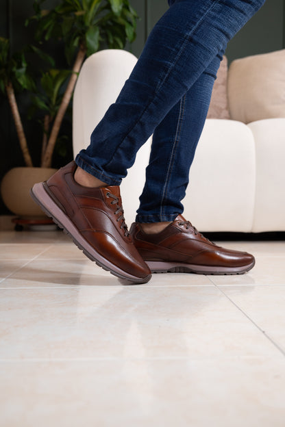 TENIS PARA HOMBRE EN CUERO COÑAC SUELA TR / REF: GUAHITO