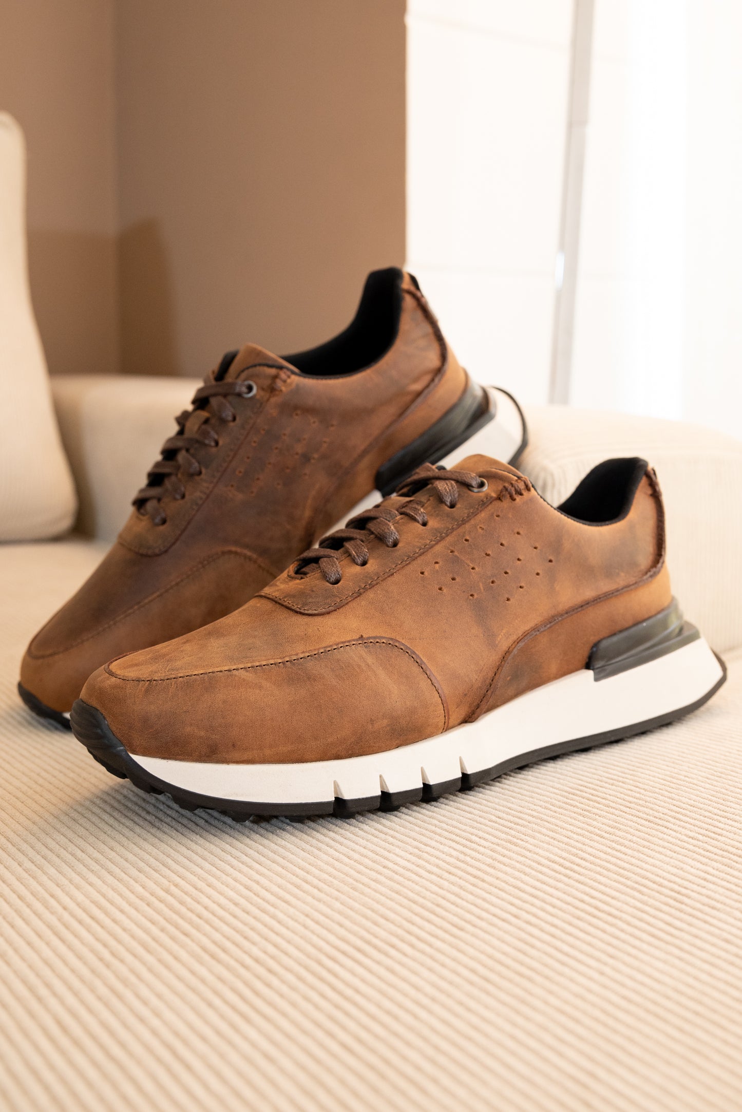 TENIS PARA HOMBRE EN CUERO HOJA SECA | REF: MARC 600