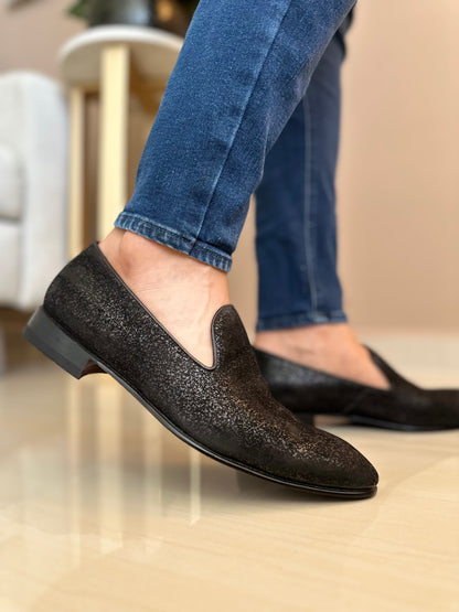 ZAPATO SLIPPERS EN CUERO FOLIA NEGRO PARA HOMBRE  / REF: BASILIO 1707