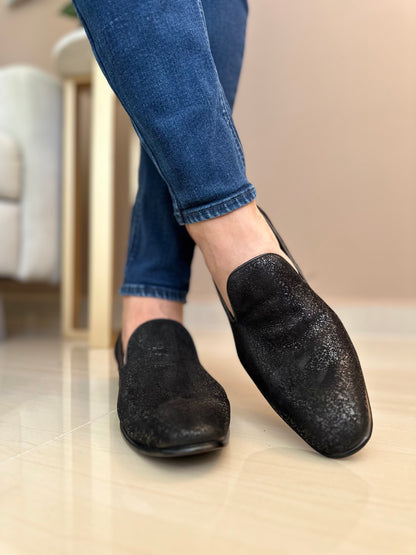 ZAPATO SLIPPERS EN CUERO FOLIA NEGRO PARA HOMBRE  / REF: BASILIO 1707