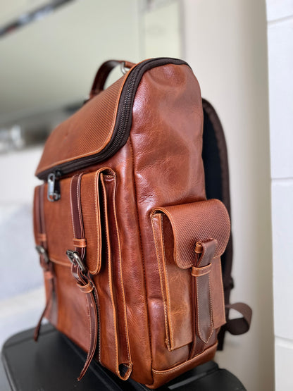 MORRAL ADRIAN MULTIFUNCIONAL EN CUERO MIEL PARA HOMBRE | FREE ZONE