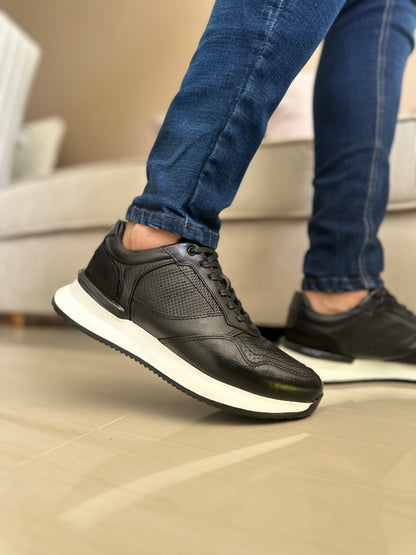 TENIS PARA HOMBRE EN CUERO NEGRO X SUELA BLANCA REF: D 12 IBIZA
