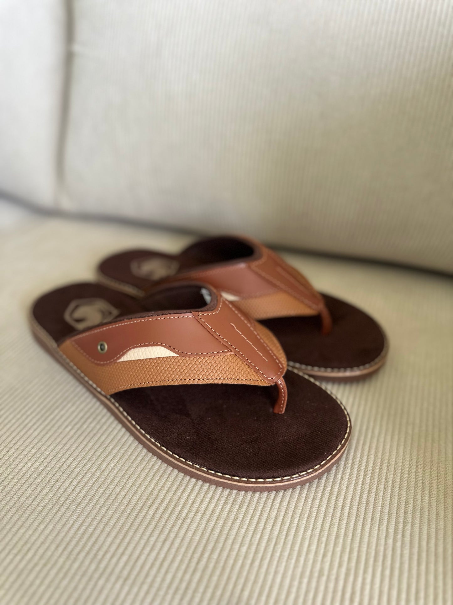 SANDALIA 3 PUNTADAS PARA HOMBRE EN CUERO MIELX CREMA  | REF:  MILAN 425