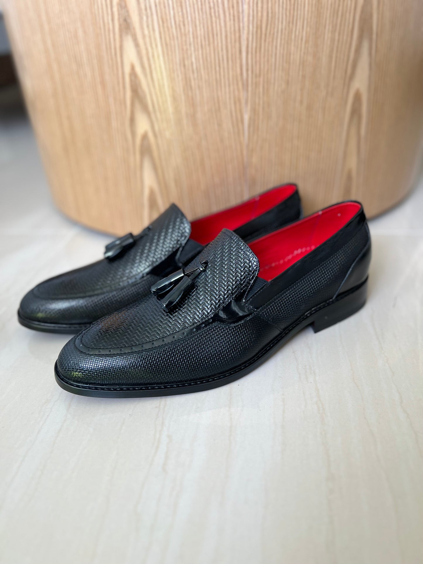 LOAFERS KING EN CUERO NEGRO PARA HOMBRE / LUZ 4007