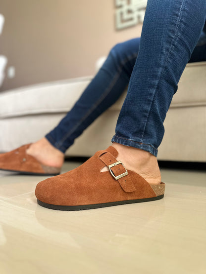 ZUECO PARA HOMBRE EN CUERO CARNAZA LADRILLO | REF: RAVELLO 77