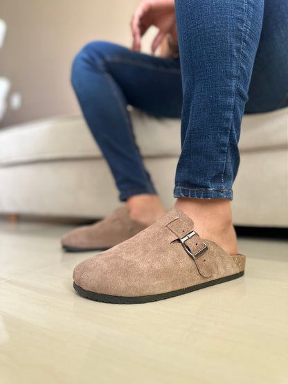 ZUECO PARA HOMBRE EN CUERO CARNAZA ARENA | REF: RAVELLO 77