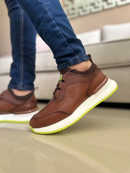 TENIS PARA HOMBRE EN CUERO MIEL X VERDE  / REF: VIGO 401