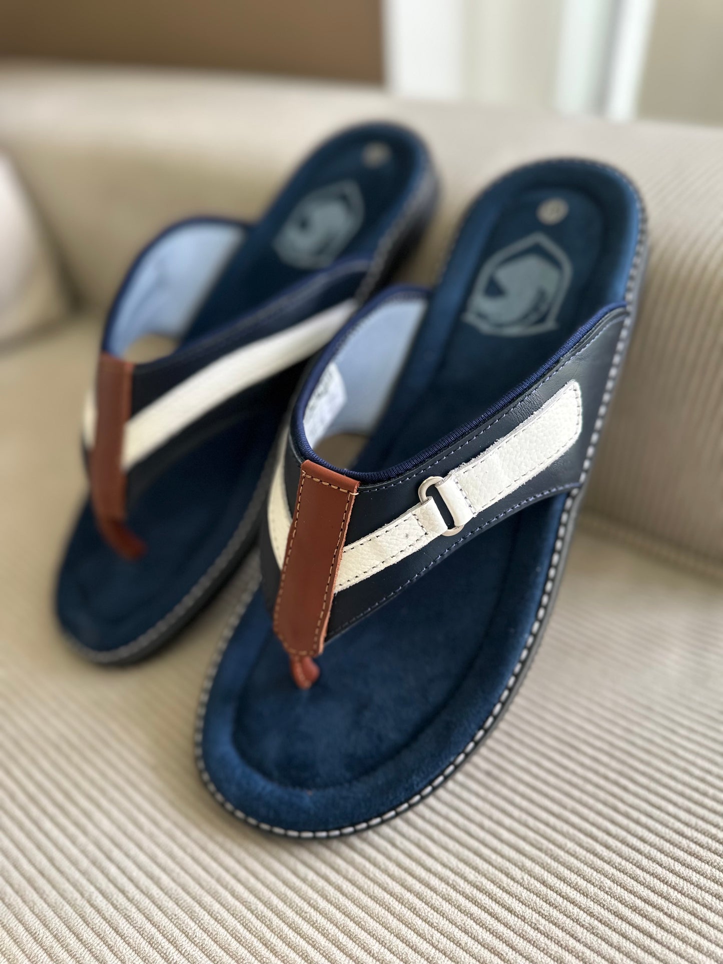 SANDALIA 3 PUNTADAS PARA HOMBRE EN CUERO AZUL X BLANCO X MIEL | REF:  MILAN