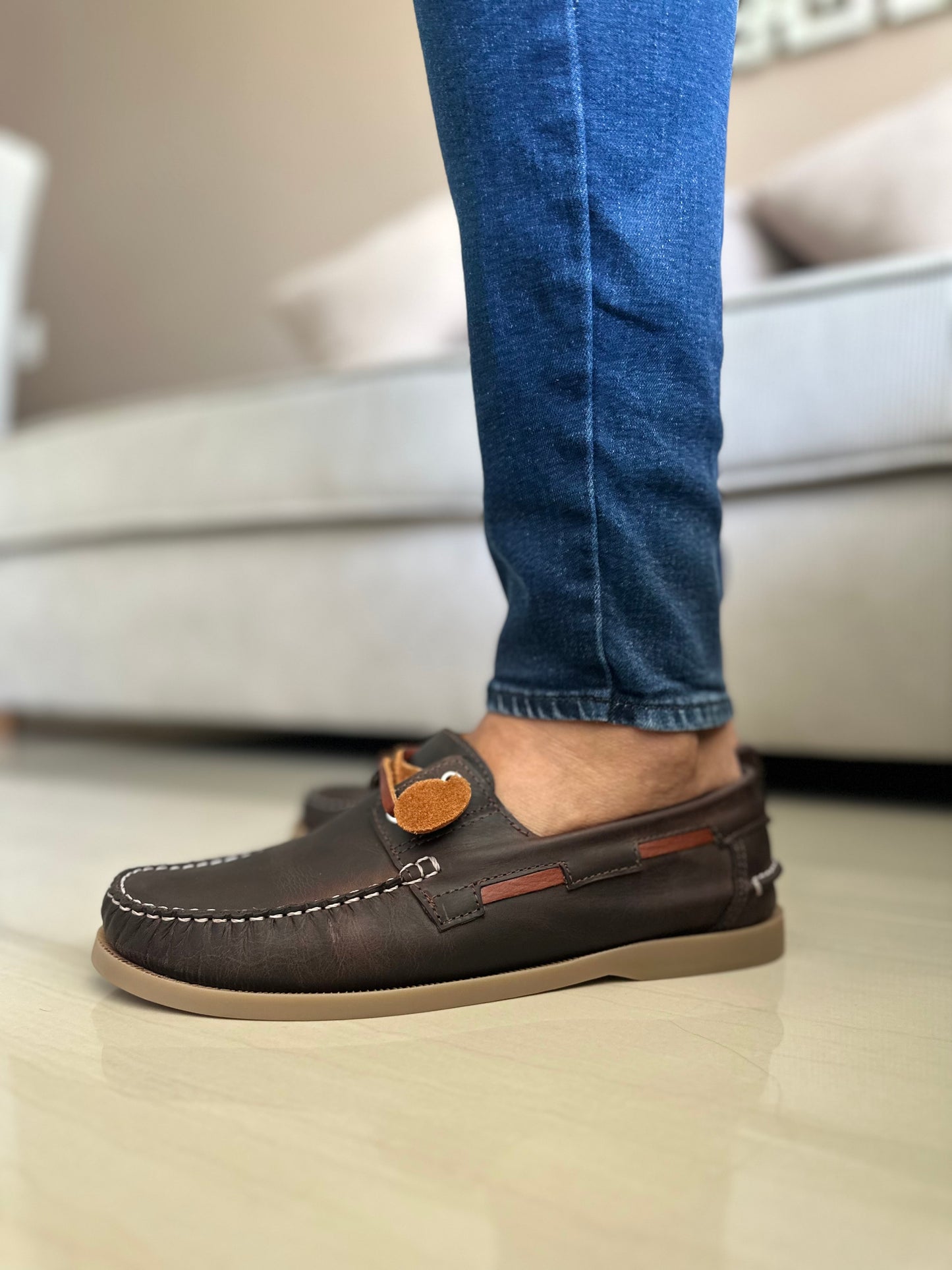 MOCASINES EN CUERO GRASO CAFE PARA HOMBRE REF: ANDREW 731