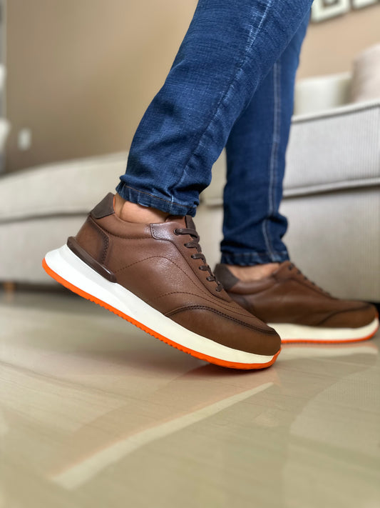 TENIS PARA HOMBRE EN CUERO CREMA X NARANJA | REF PARIS