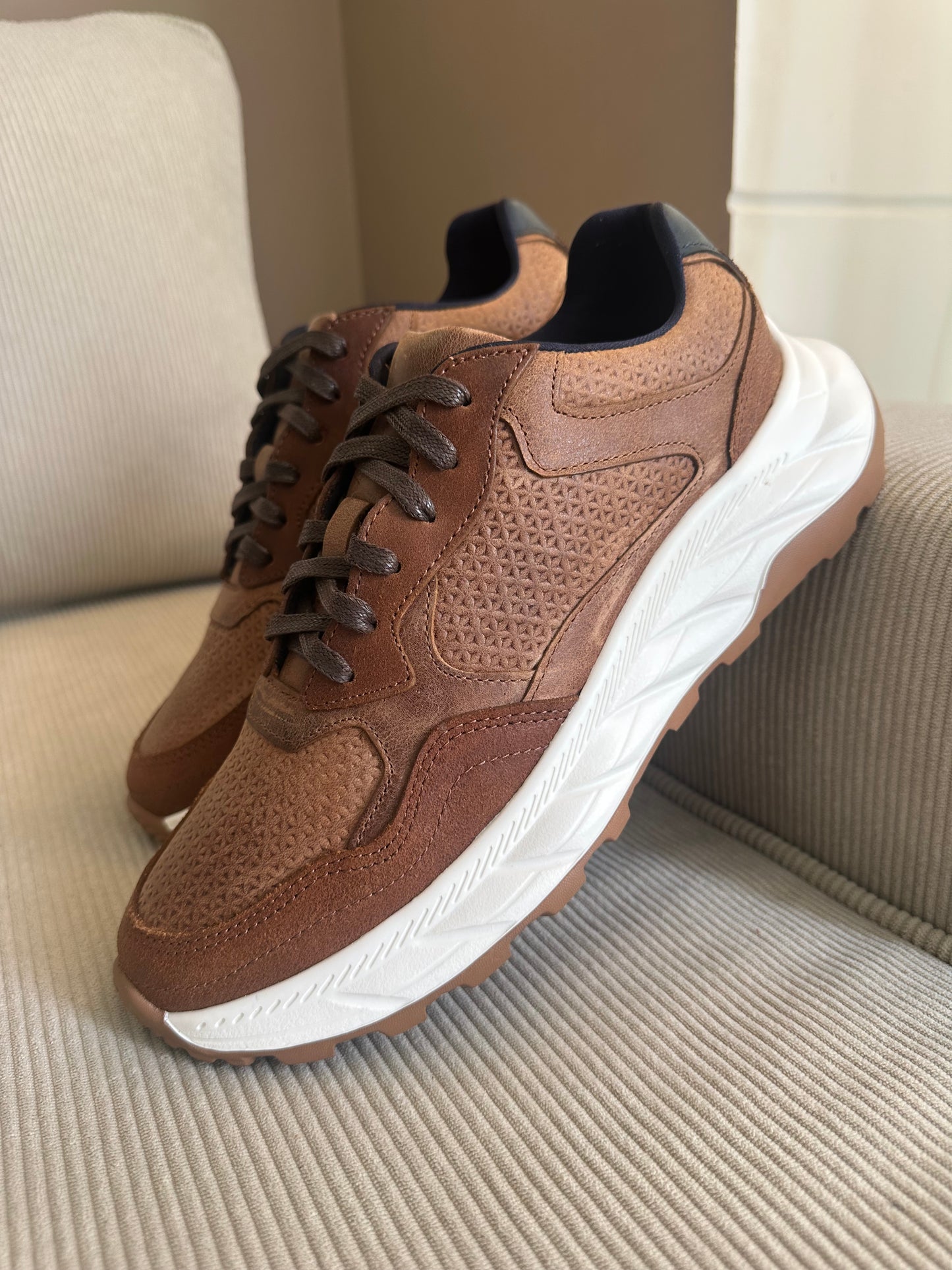 TENIS PARA HOMBRE EN CUERO CREMA | REF TINJACA