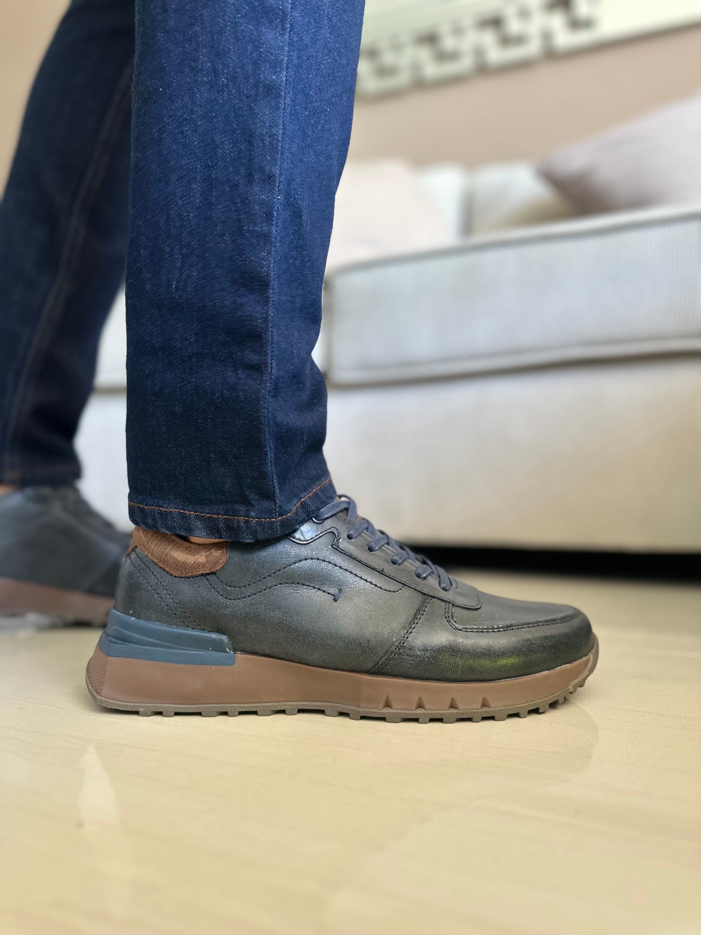 TENIS PARA HOMBRE EN CUERO AZUL | REF VITINHA 3315