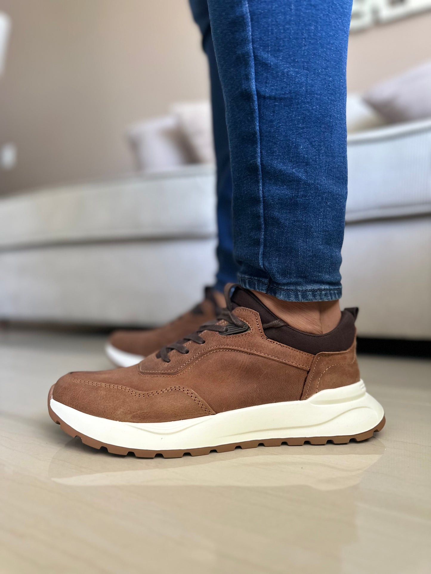 TENIS PARA HOMBRE EN CUERO CREMA | REF VALMONTI