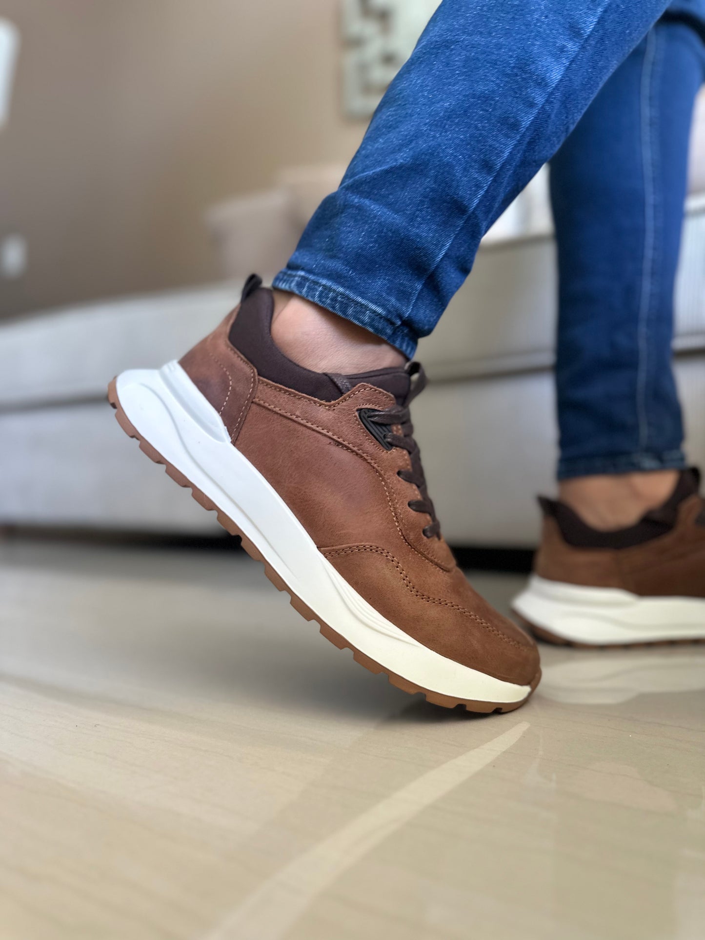 TENIS PARA HOMBRE EN CUERO CREMA | REF VALMONTI