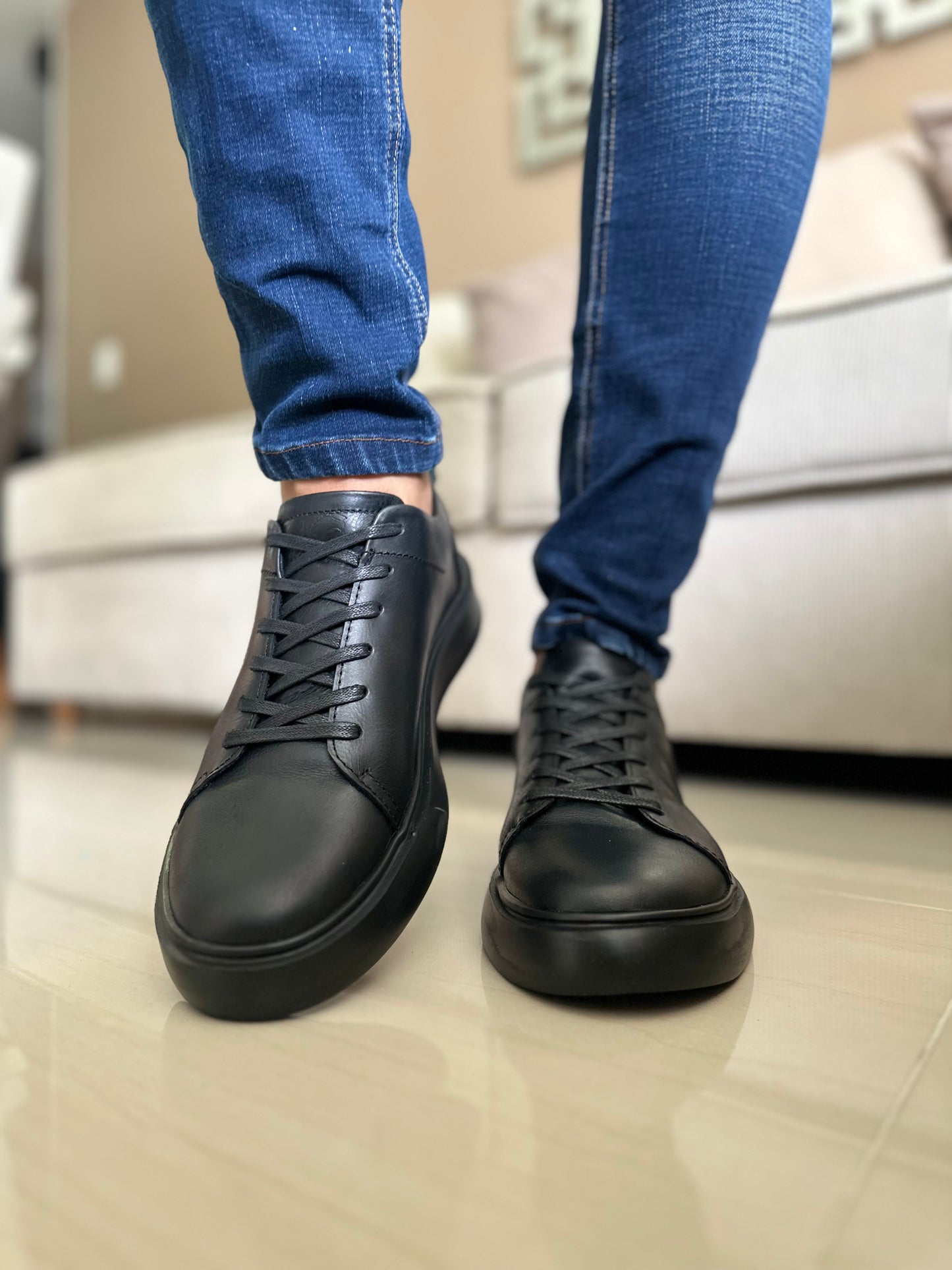 TENIS PARA HOMBRE EN CUERO NEGRO | REF NEBRASKA
