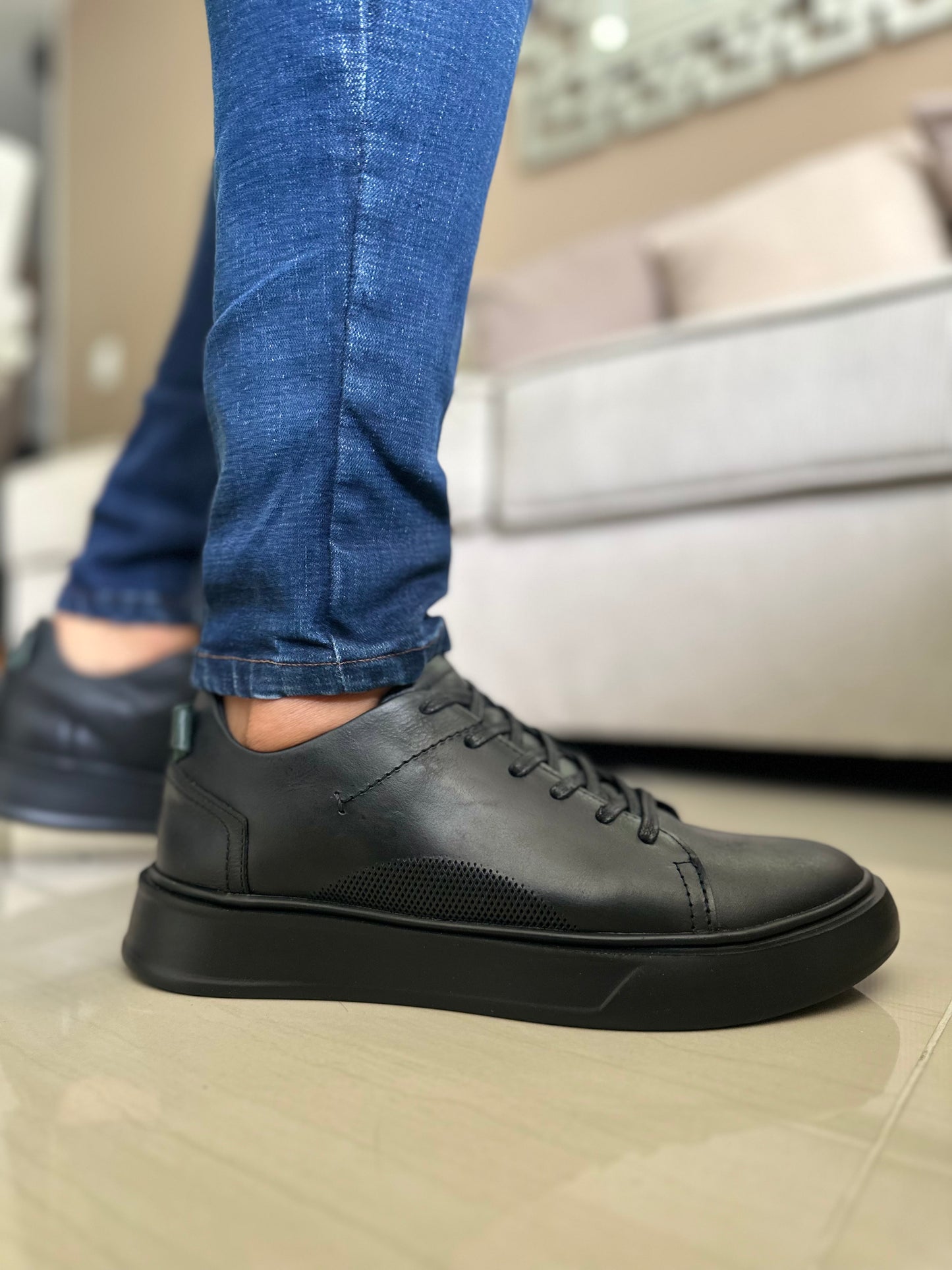 TENIS PARA HOMBRE EN CUERO NEGRO | REF NEBRASKA