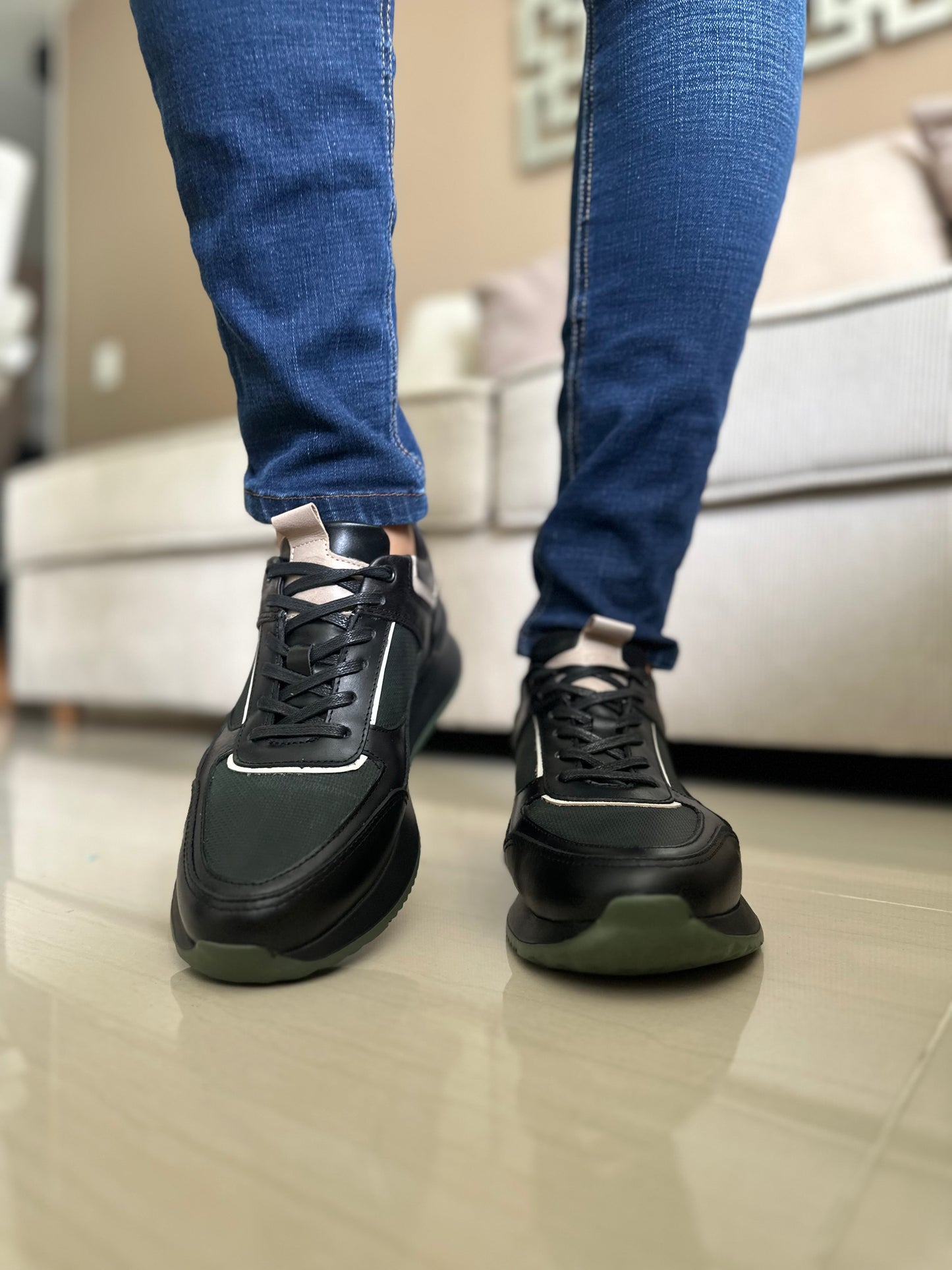 TENIS PARA HOMBRE EN CUERO NEGRO | REF NEVADA