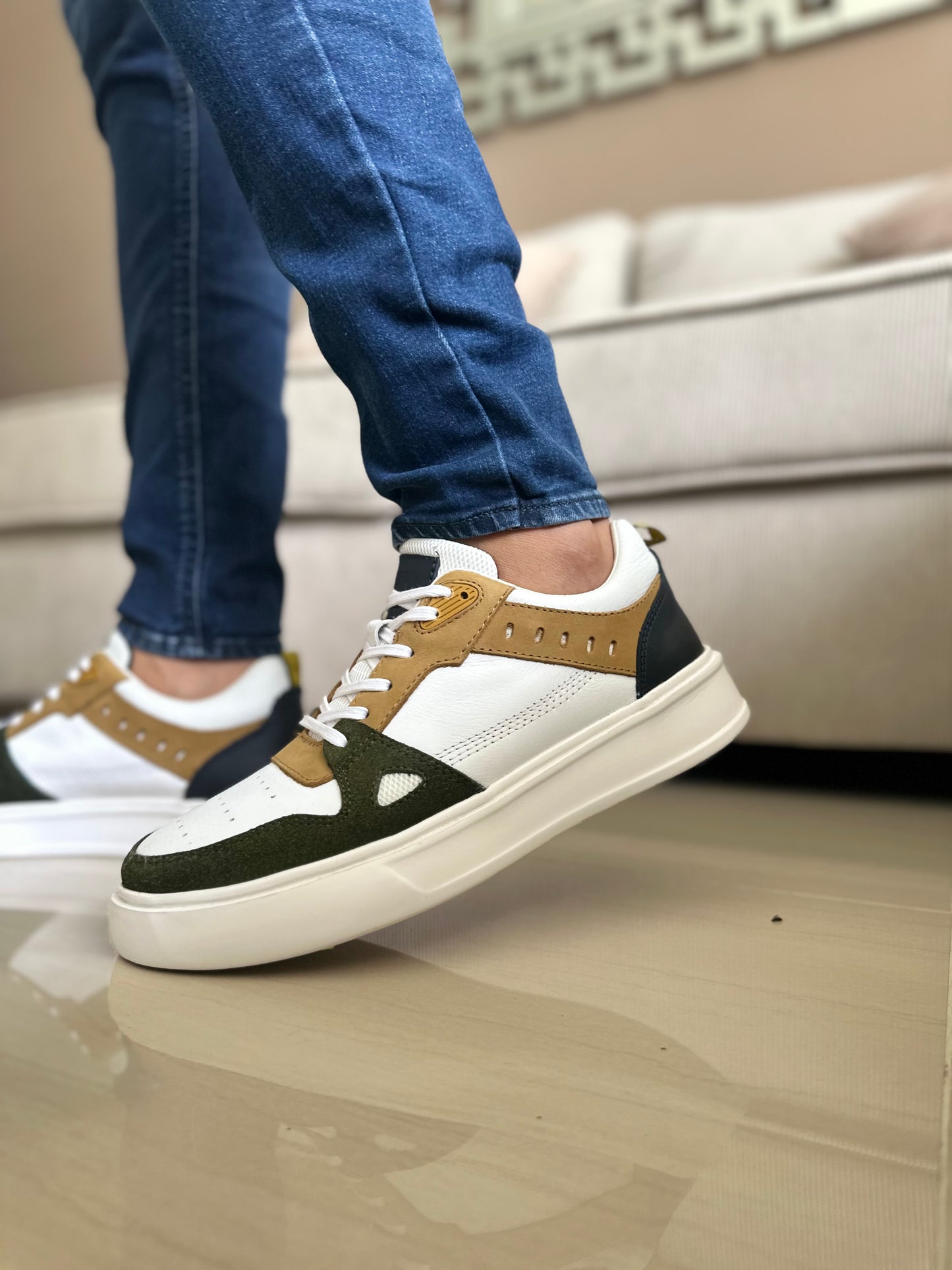 TENIS PARA HOMBRE EN CUERO BLANCO | REF IOWA