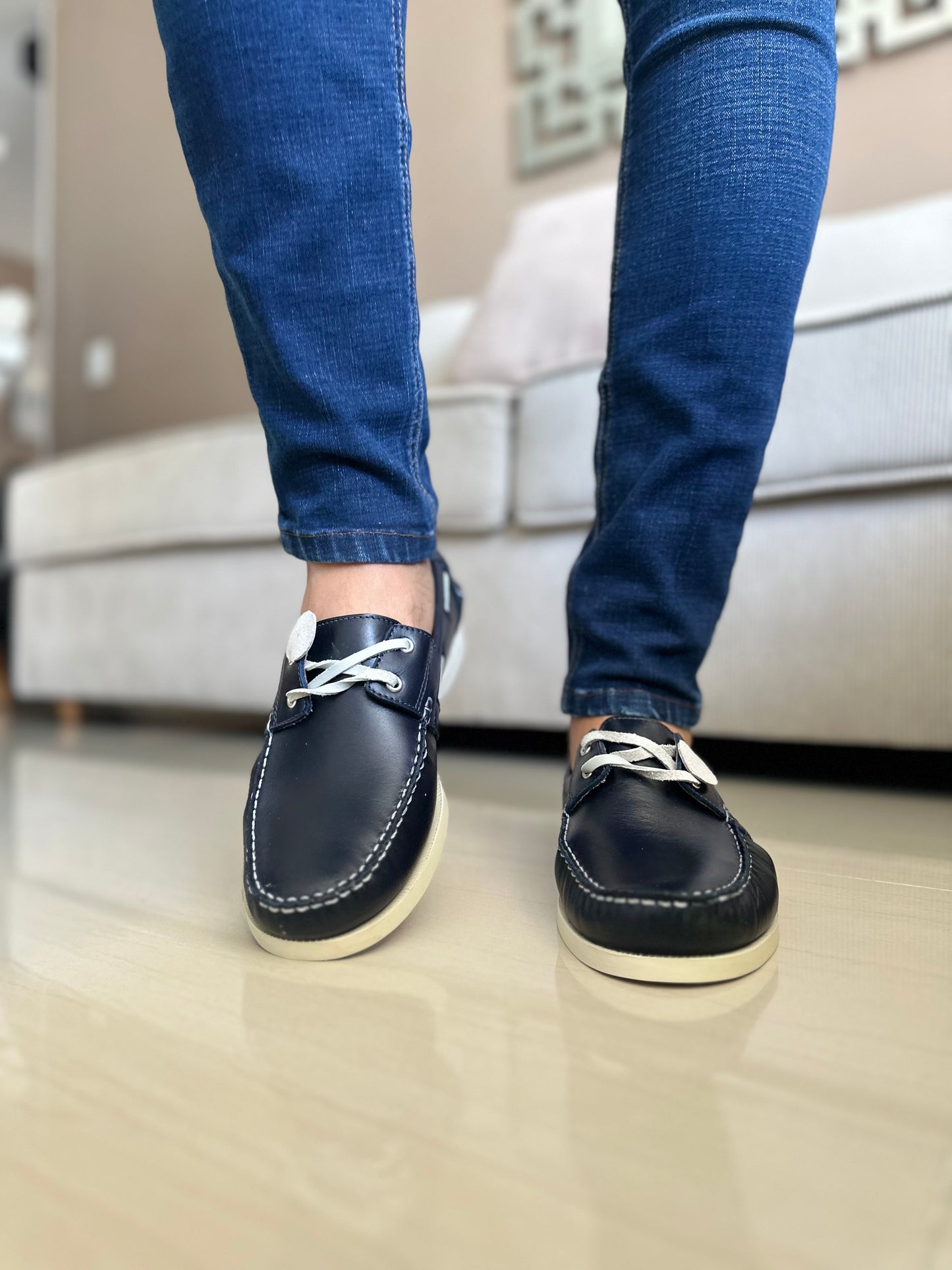 MOCASINES EN CUERO LISO AZUL X BLANCO HOMBRE REF: ANDREW 732