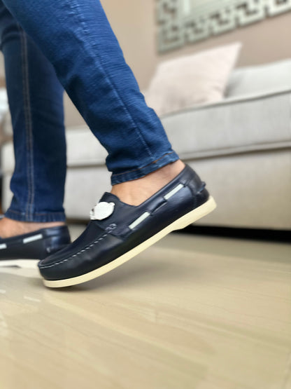 MOCASINES EN CUERO LISO AZUL X BLANCO HOMBRE REF: ANDREW 732