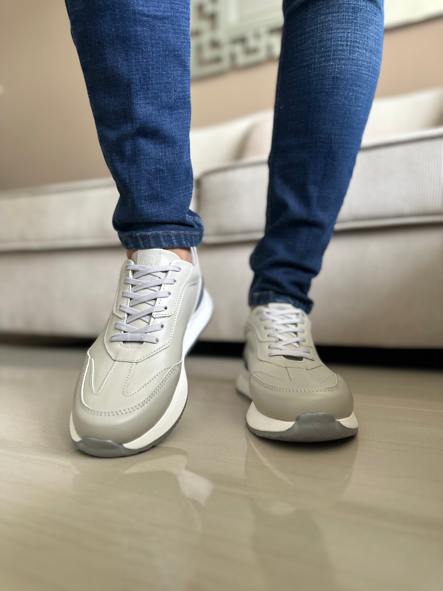 SNEAKER CUERO GRIS PARA HOMBRE | REF KARNAK