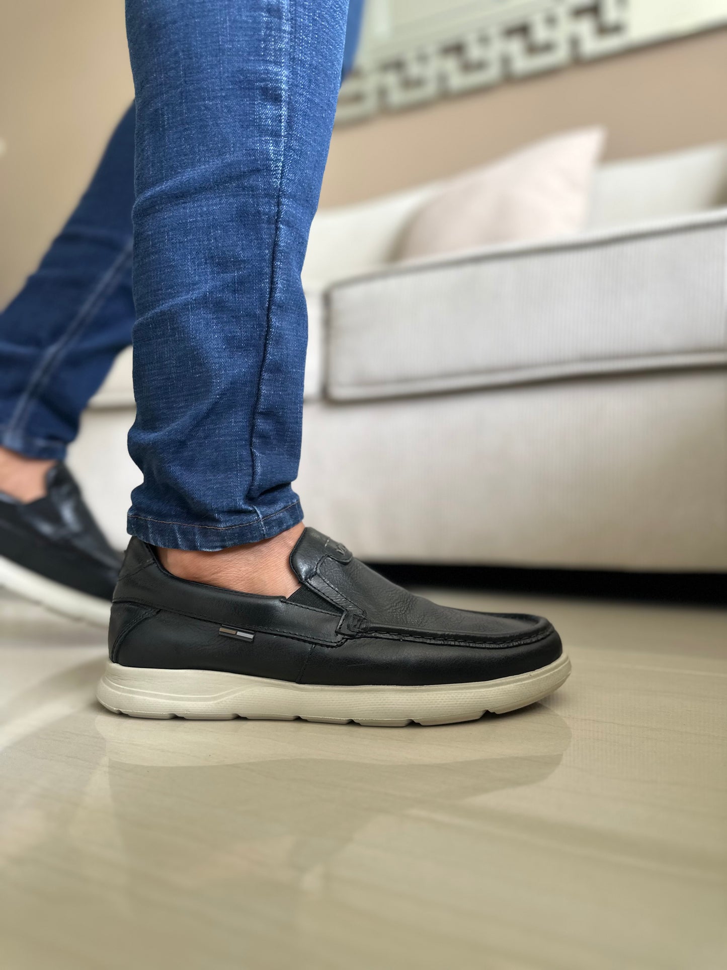 MOCASIN PARA HOMBRE EN CUERO NEGRO | REF MISSOURI