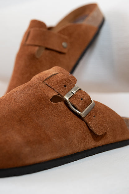 ZUECO PARA HOMBRE EN CUERO CARNAZA LADRILLO | REF: RAVELLO 77