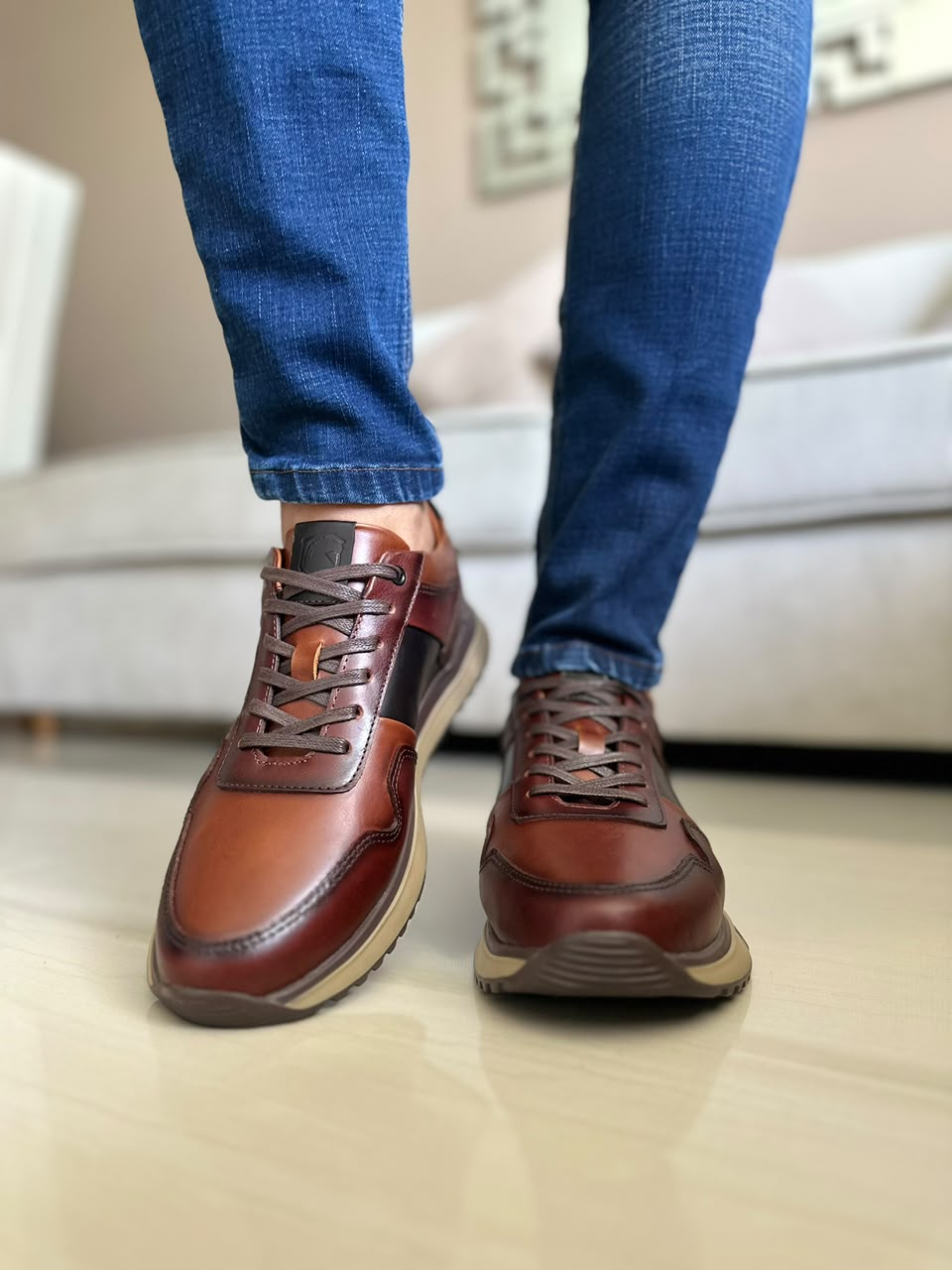 SNEAKERS EN CUERO COÑAC X NEGRO TR PARA HOMBRE| REF CRACOVIA
