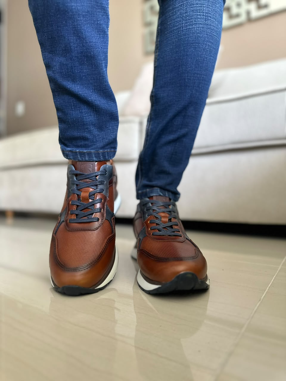 TENIS PARA HOMBRE EN CUERO MIEL X AZUL | REF ONTARIO