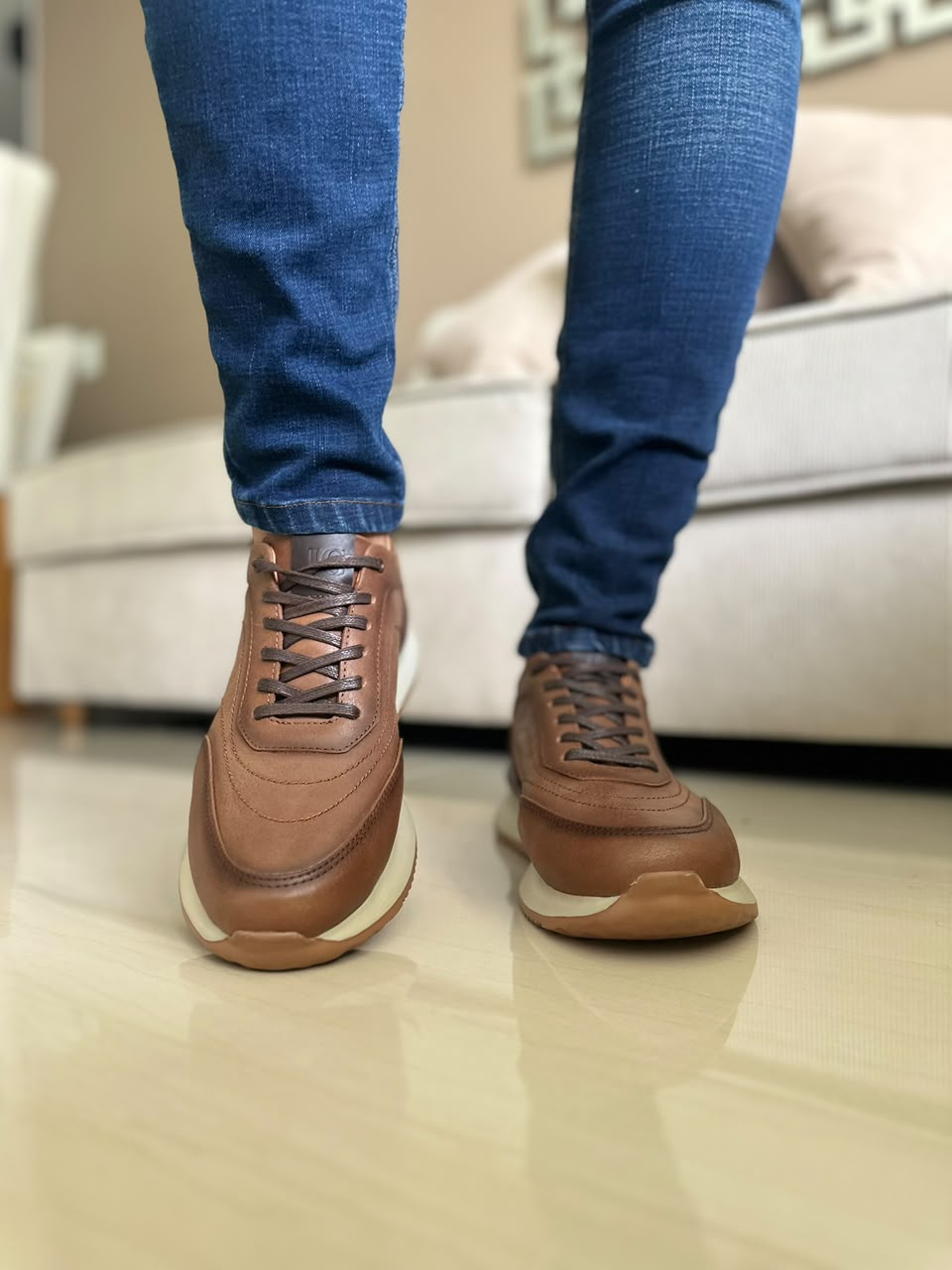 TENIS PARA HOMBRE EN CUERO CREMA X CREPE | REF PARIS