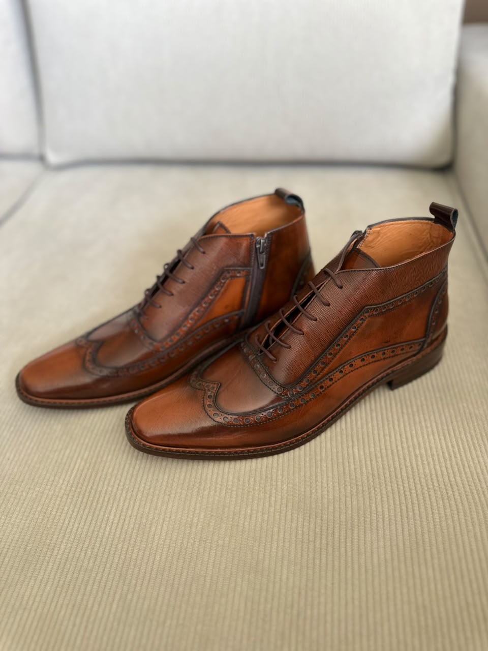 BOTIN ELEGANTE PARA HOMBRE EN CUERO MIEL | REF SANREMO