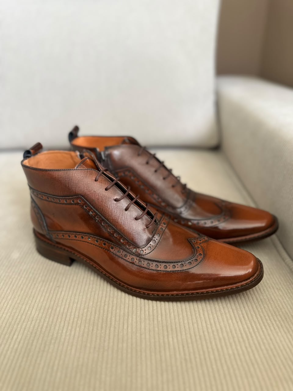 BOTIN ELEGANTE PARA HOMBRE EN CUERO MIEL | REF SANREMO