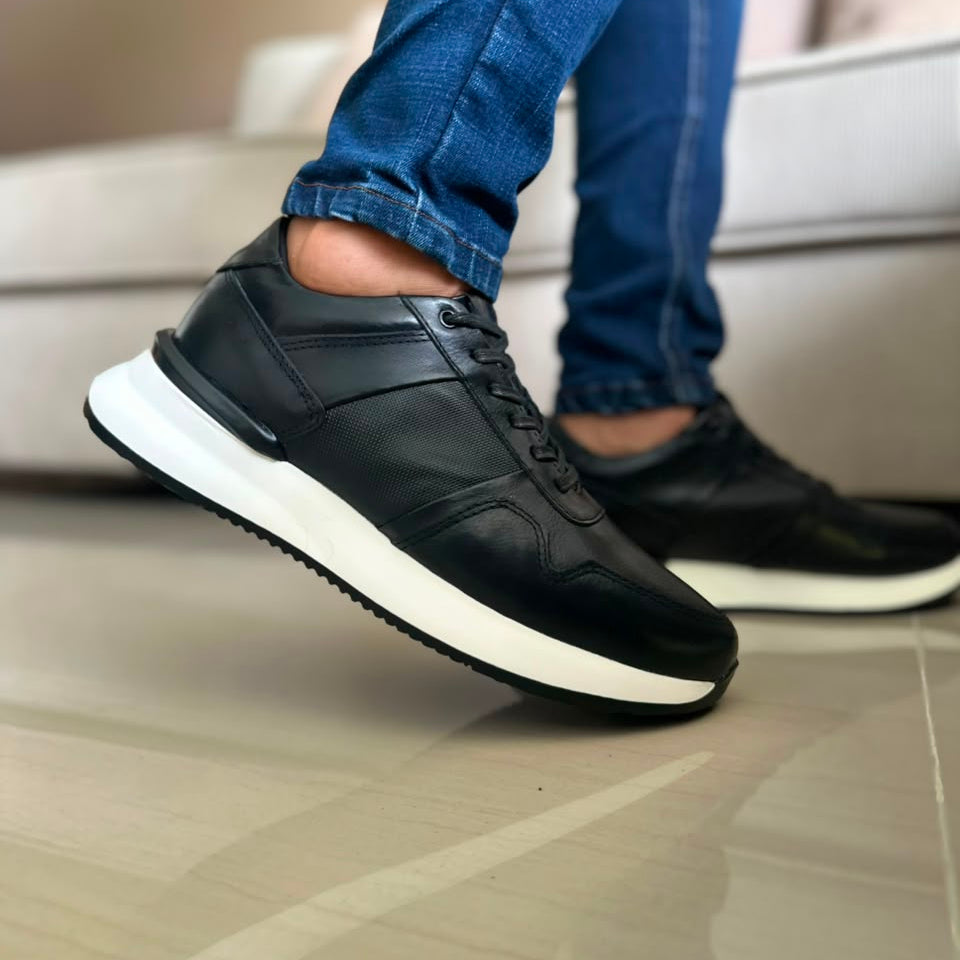 SNEAKERS EN CUERO NEGRO X BLANCO PARA HOMBRE| REF CRACOVIA