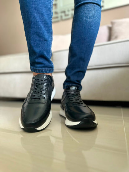 SNEAKERS EN CUERO NEGRO X BLANCO PARA HOMBRE| REF CRACOVIA