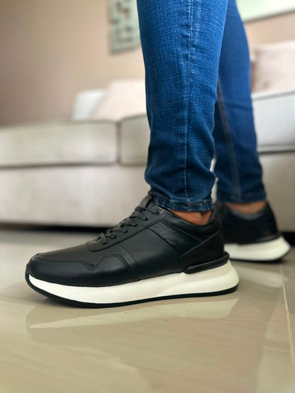 SNEAKERS EN CUERO NEGRO X BLANCO PARA HOMBRE| REF CRACOVIA