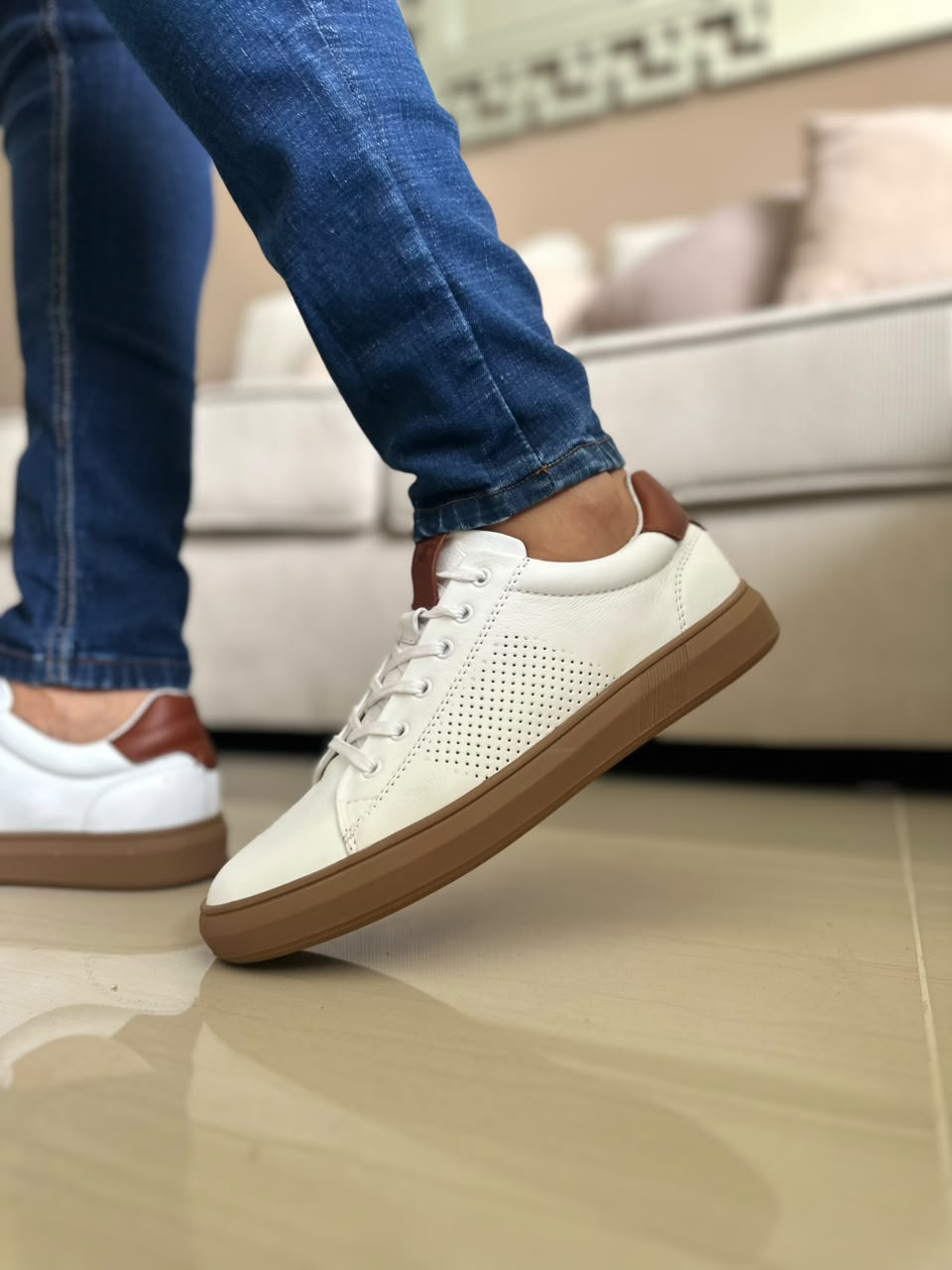 TENIS EN PARA HOMBRE EN CUERO BLANCO SUELA GOMA/ REF: ALESSANDRIA