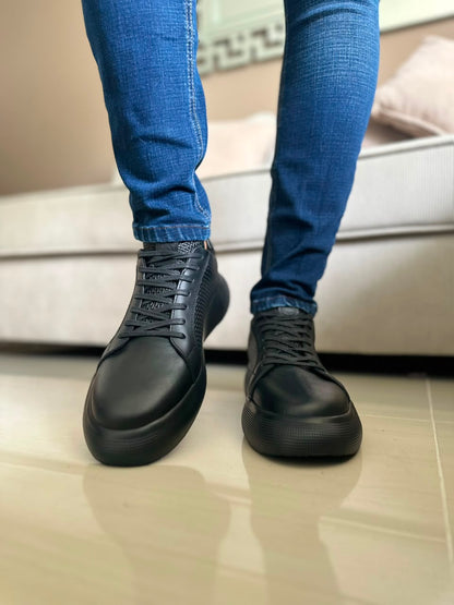 SNEAKER PLANO EN CUERO NEGRO | REF DAMASCO