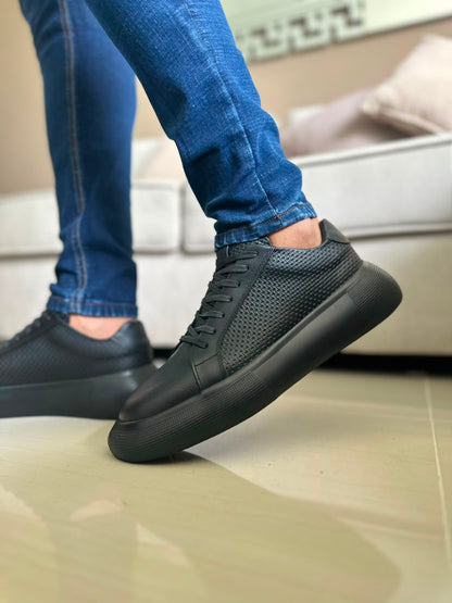 SNEAKER PLANO EN CUERO NEGRO | REF DAMASCO