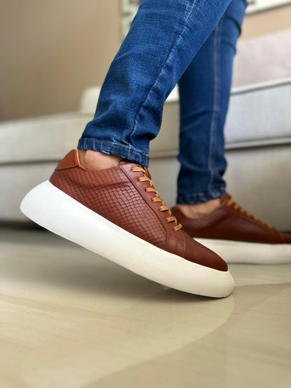 SNEAKER PLANO EN CUERO MIEL | REF DAMASCO