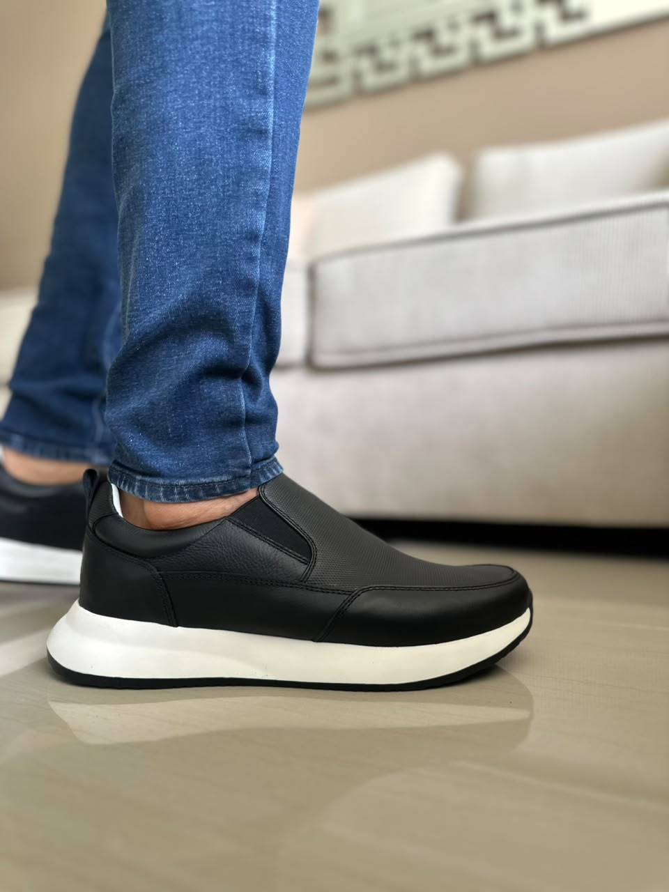 MOCASIN PARA HOMBRE EN CUERO NEGRO | REF ALMADA