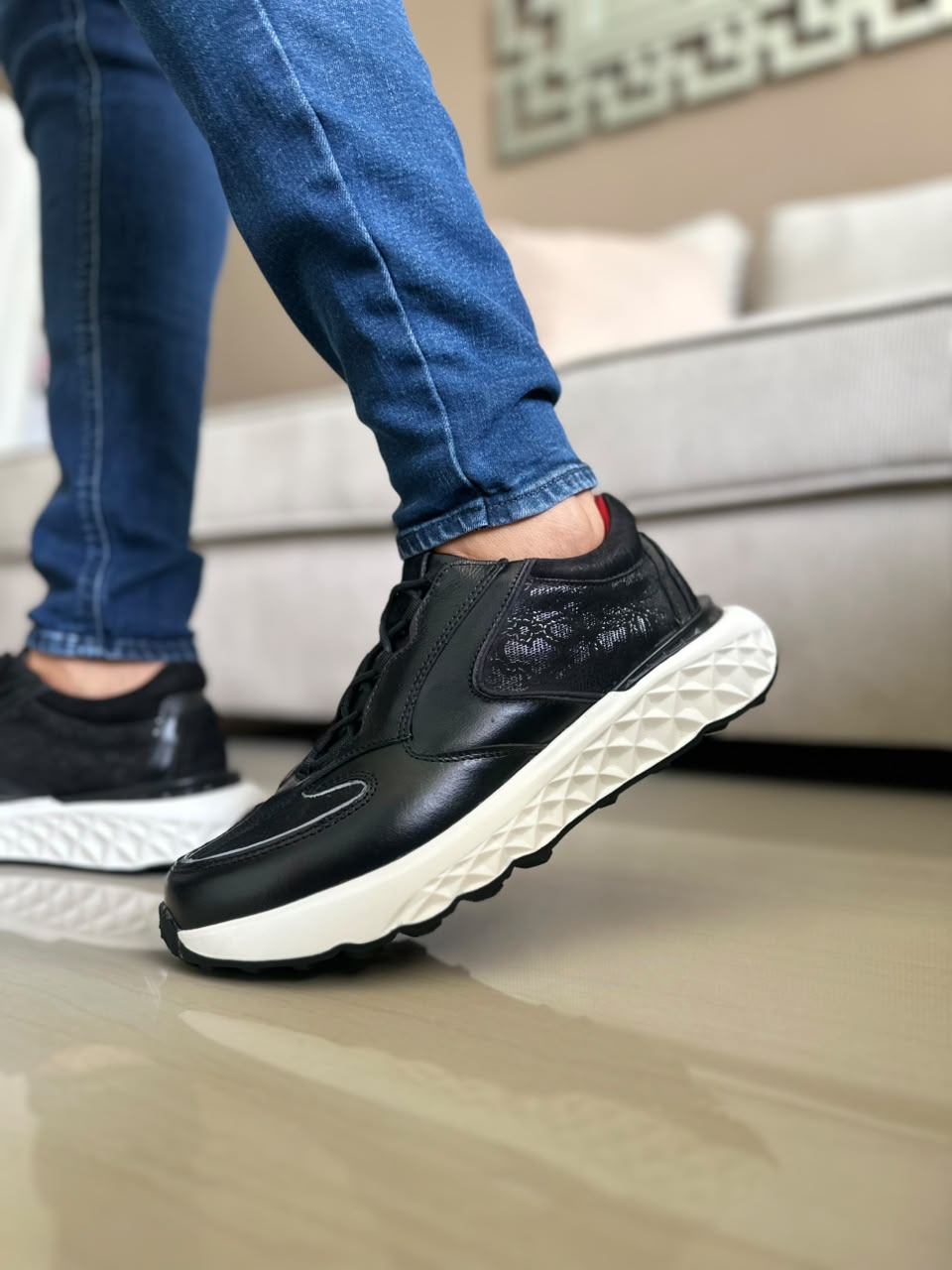 TENIS PARA HOMBRE EN CUERO NEGRO | REF SHENZHEN