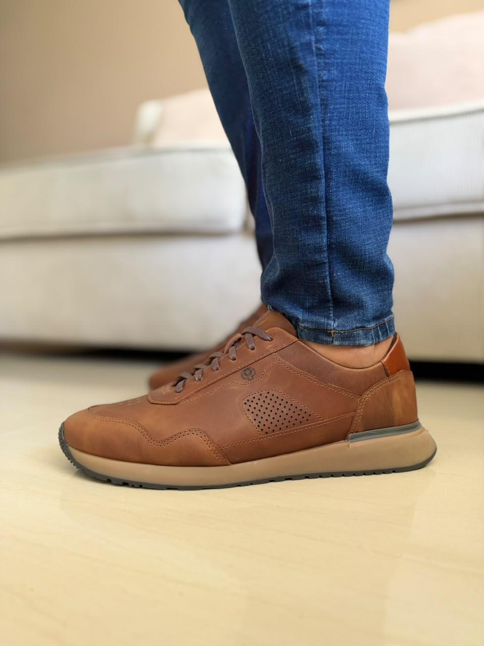 TENIS PARA HOMBRE EN CUERO CREMA | REF MARCO