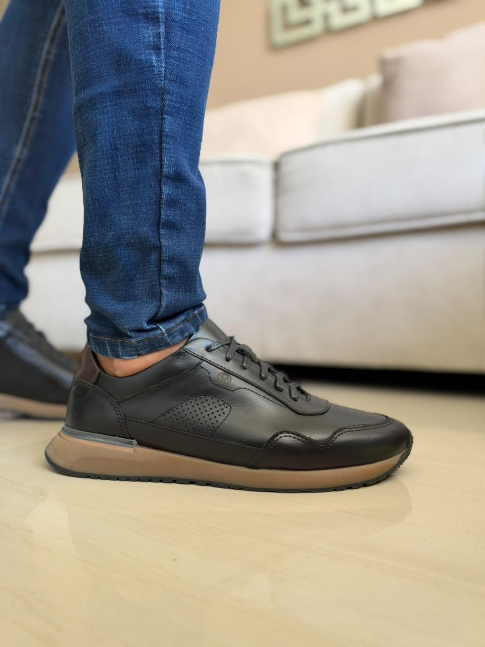 TENIS PARA HOMBRE EN CUERO NEGRO| REF MARCO