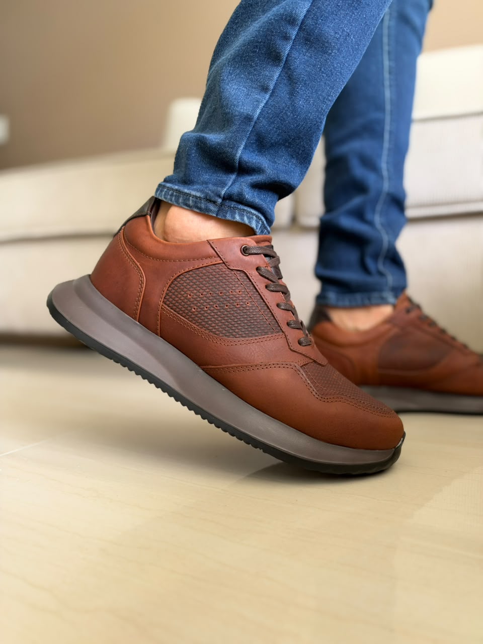 TENIS PARA HOMBRE EN CUERO MIEL | REF: D 12 IBIZA