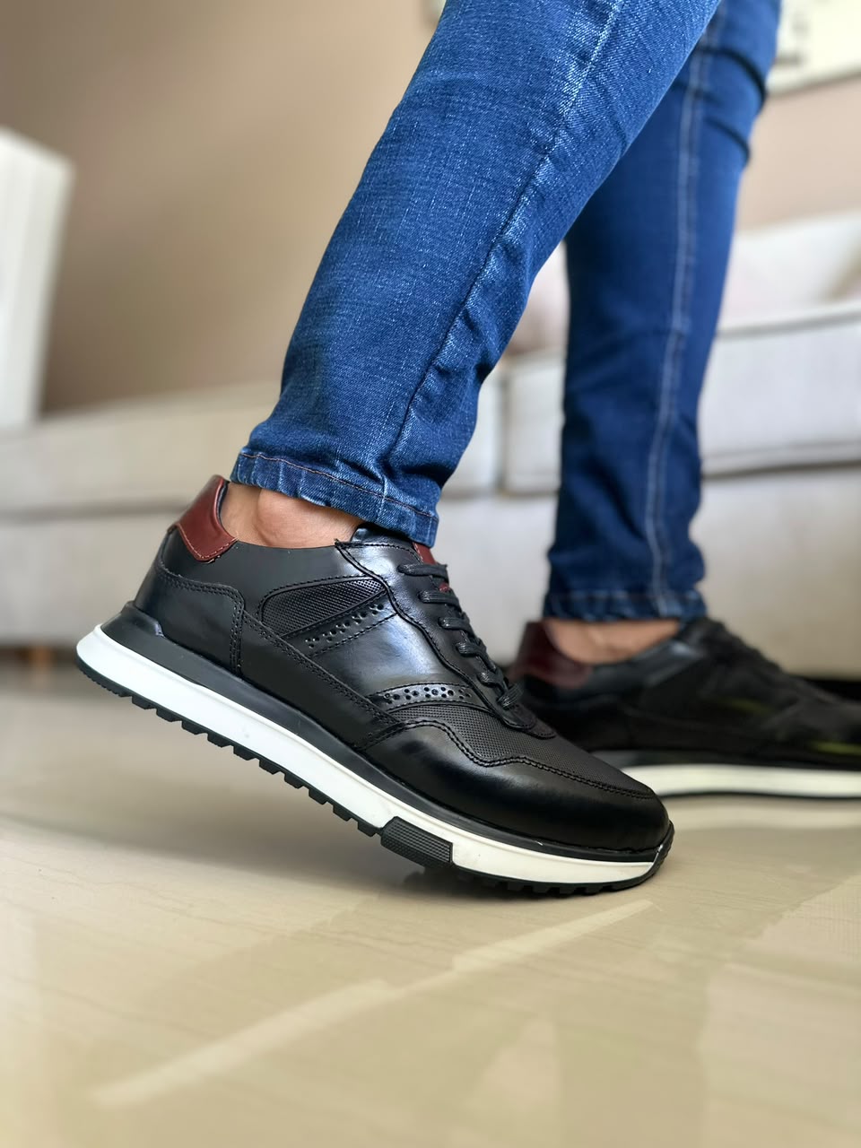 TENIS PARA HOMBRE CUERO NEGRO | REF SACRAMENTO