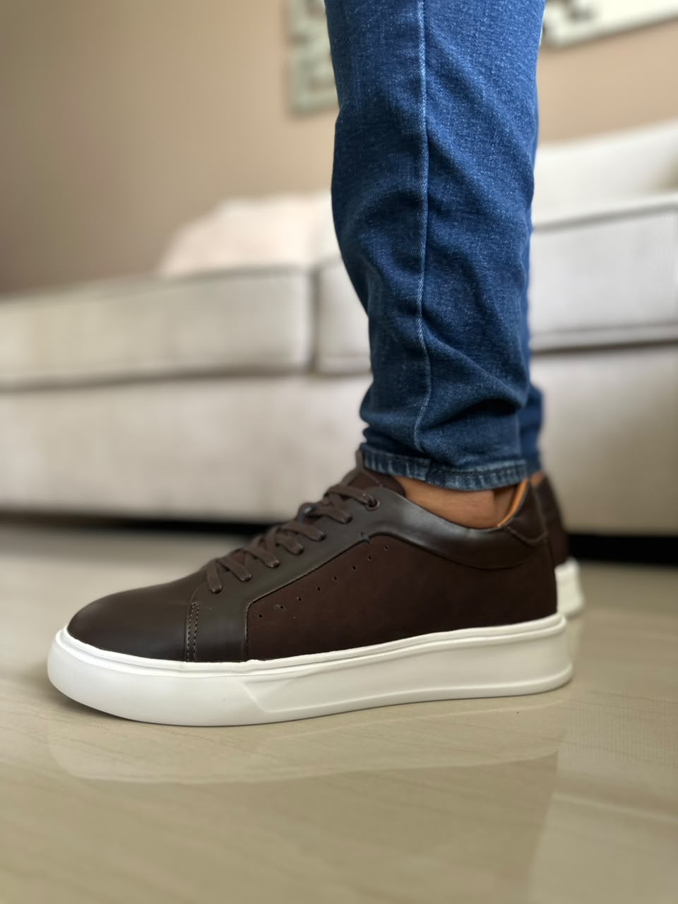 TENIS PARA HOMBRE EN CUERO CAFE | REF BRAGA